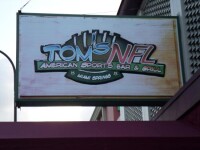 Toms NFL Sports Bar and Grill