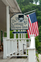 Cottage House Inn
